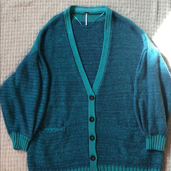 NWOT long 5 button cardigan - Picture 11 of 16